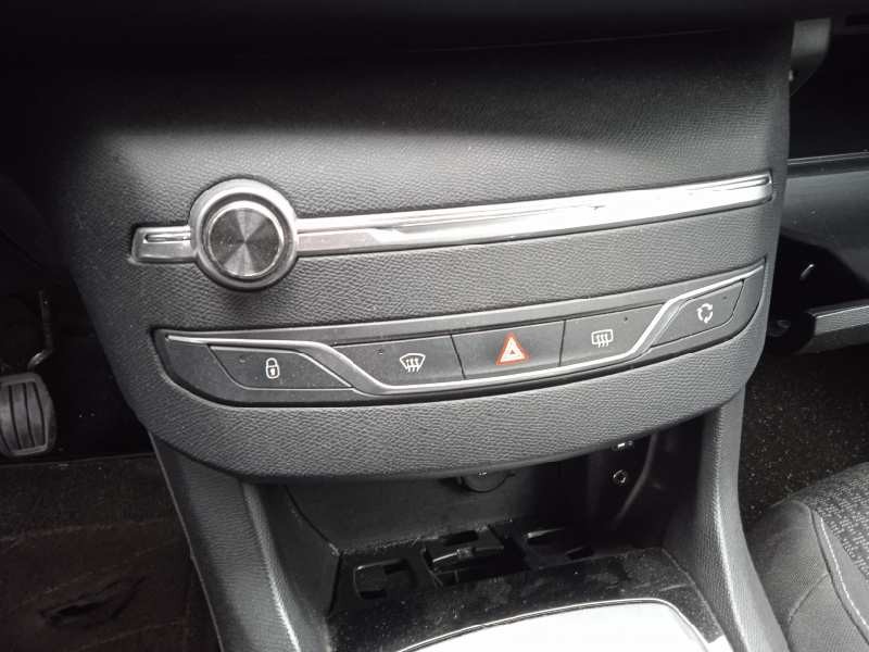 peugeot 308 del año 2017