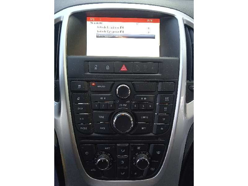 opel astra j lim. del año 2014