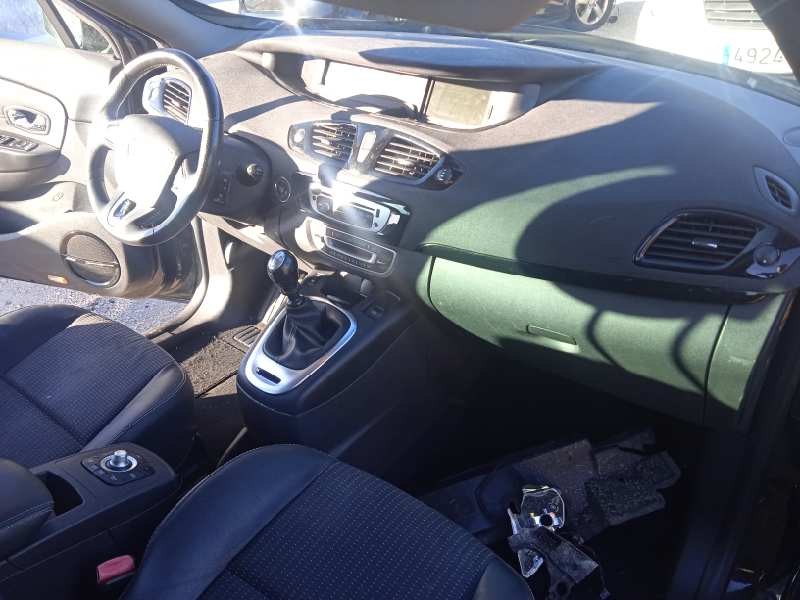 renault scenic iii del año 2013