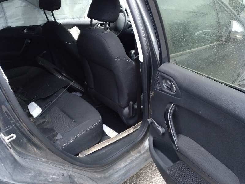 peugeot 208 del año 2016