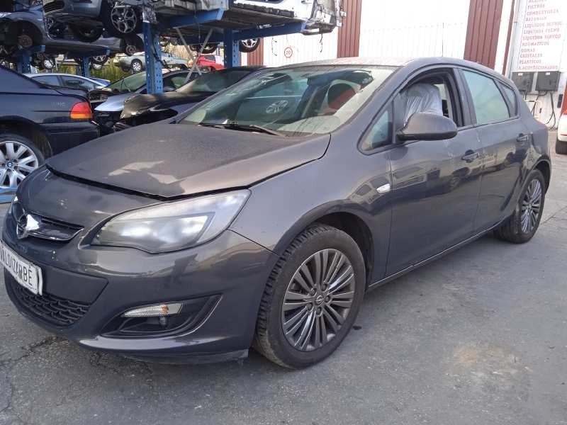 opel astra j lim. del año 2014