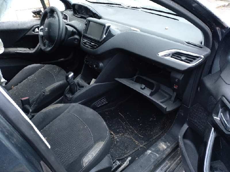 peugeot 208 del año 2016