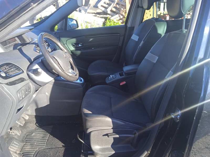 renault scenic iii del año 2013