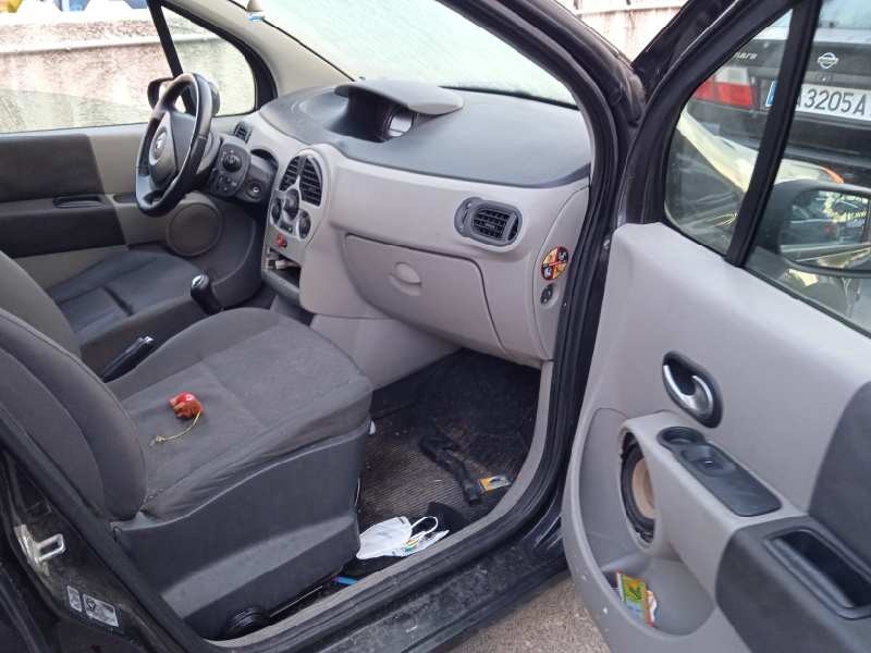 renault modus del año 2004