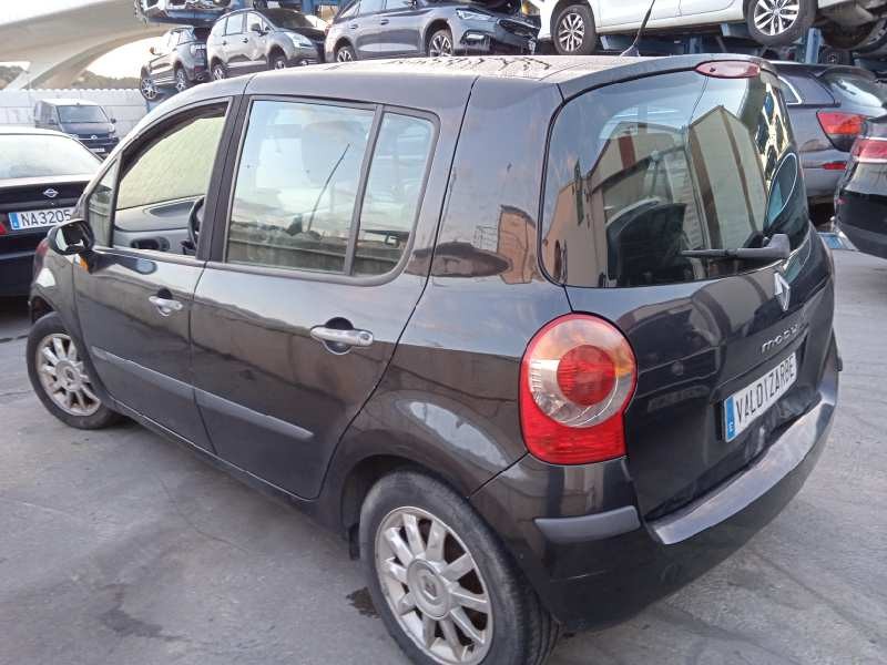 renault modus del año 2004