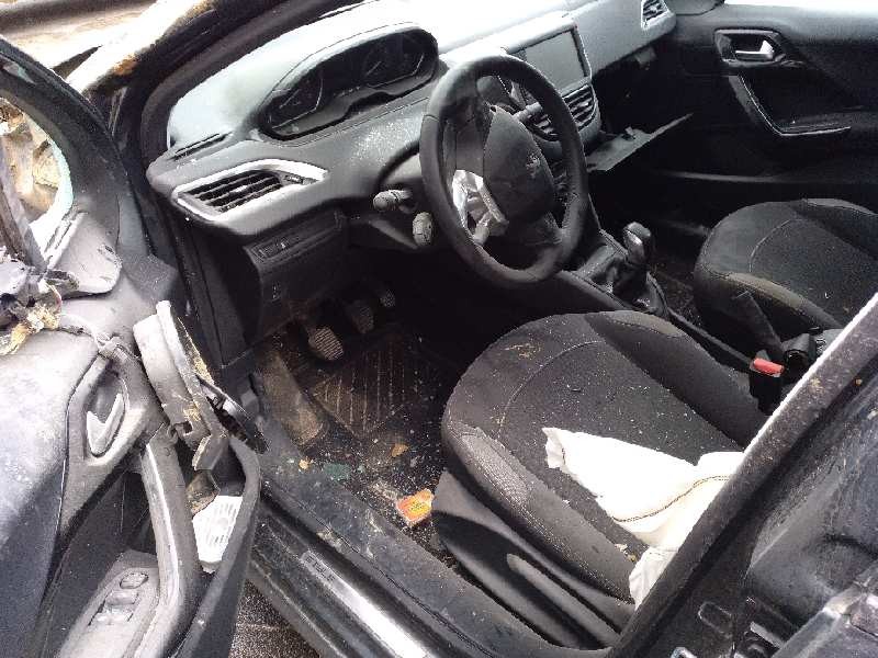 peugeot 208 del año 2016