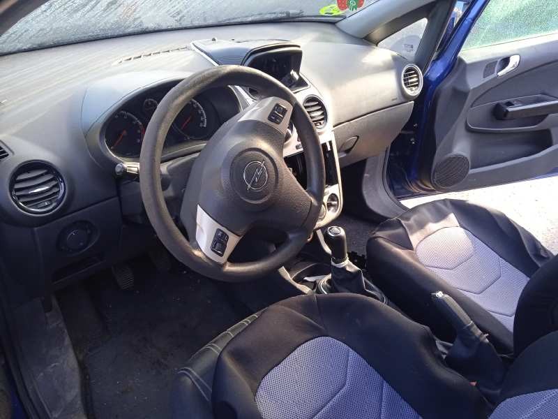 opel corsa d del año 2008
