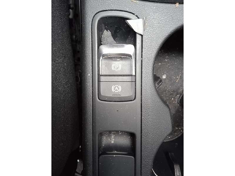 audi q3 (8ug) del año 2017