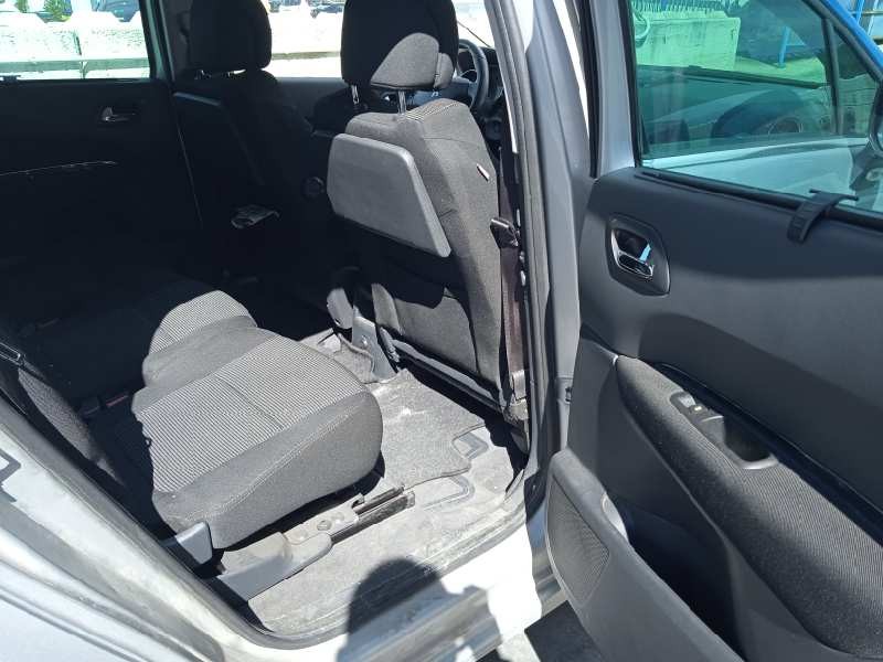 peugeot 5008 del año 2010