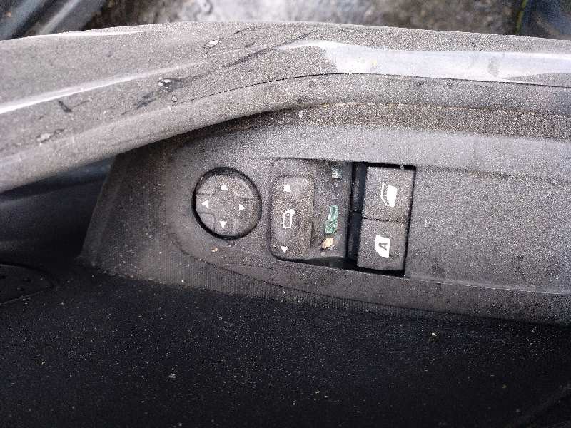 peugeot 208 del año 2016