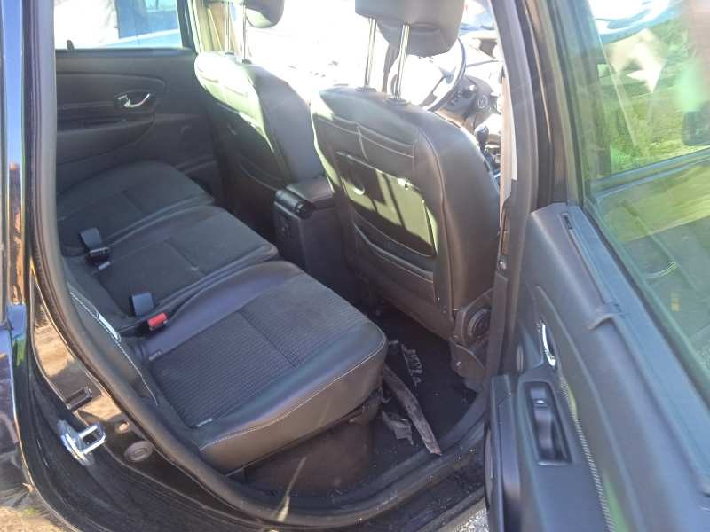 renault scenic iii del año 2013