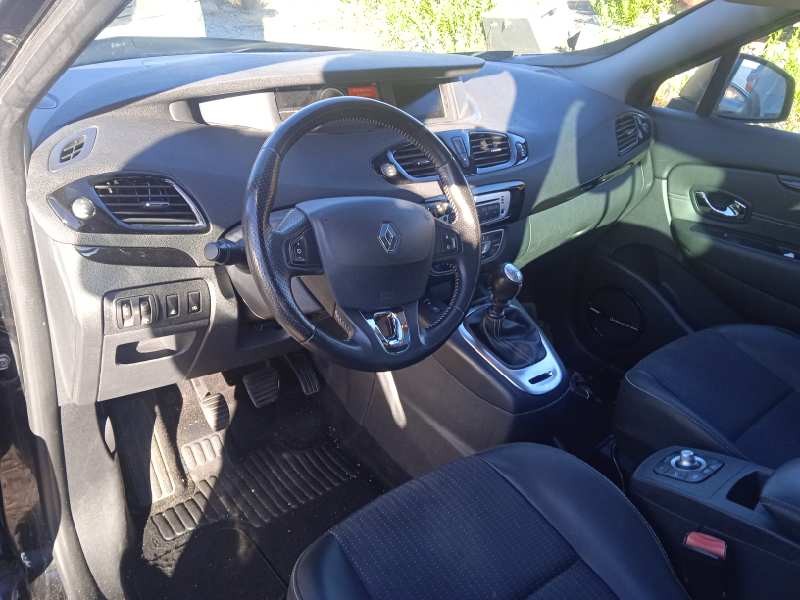 renault scenic iii del año 2013