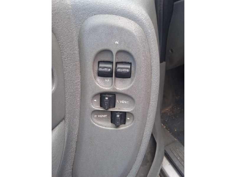 chrysler voyager (rg) del año 2004