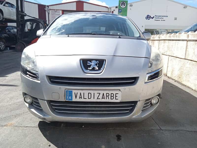 peugeot 5008 del año 2010