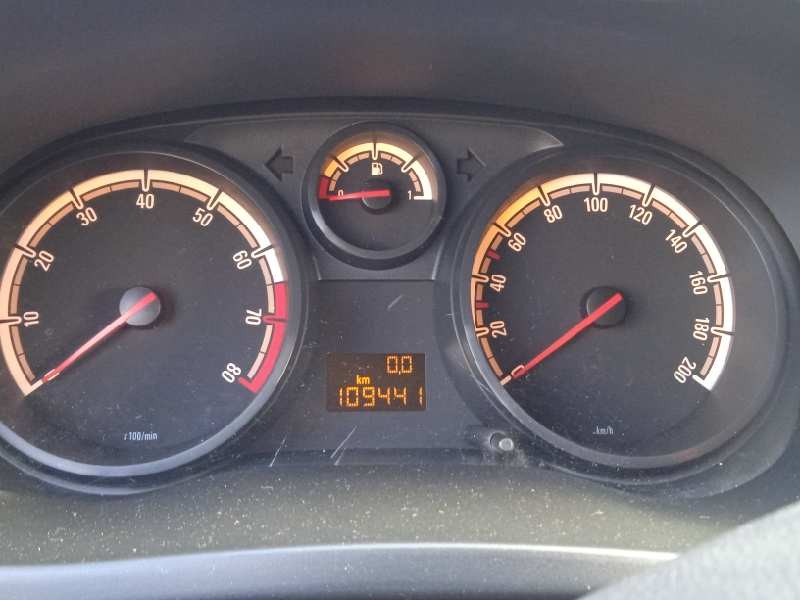 opel corsa d del año 2008