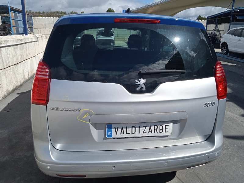 peugeot 5008 del año 2010