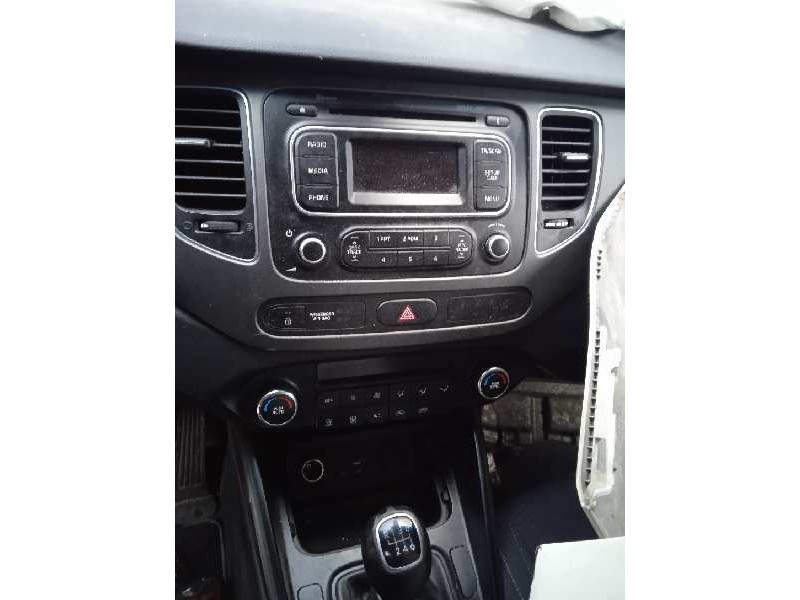 kia carens ( ) del año 2018