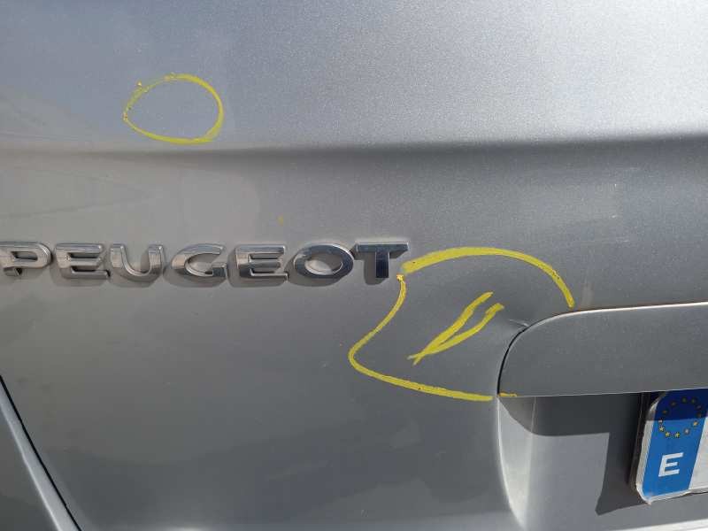 peugeot 5008 del año 2010