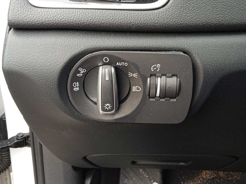 audi q3 (8ug) del año 2017