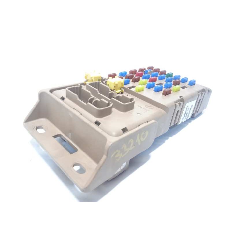 Recambio de caja reles / fusibles para subaru tribeca b9 classic referencia OEM IAM 82201XA06A  
