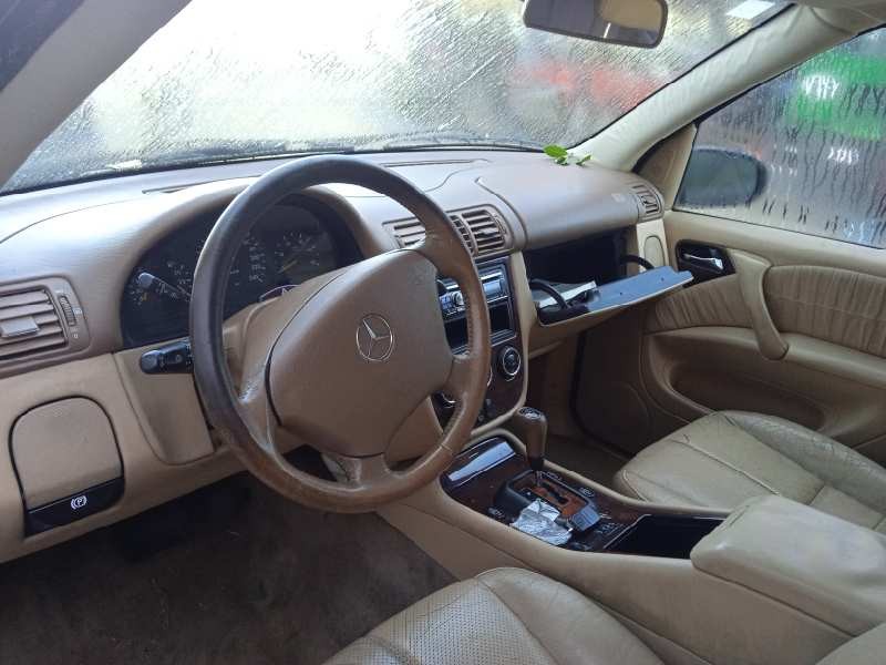 mercedes-benz clase m (w163) del año 2004