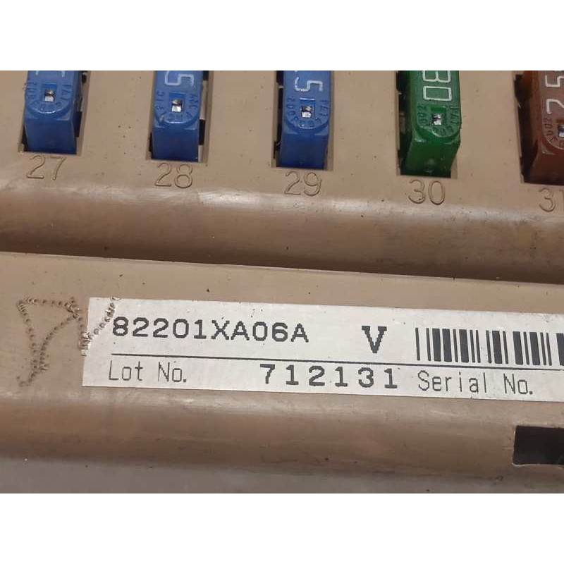 Recambio de caja reles / fusibles para subaru tribeca b9 classic referencia OEM IAM 82201XA06A  