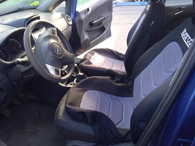 opel corsa d del año 2008