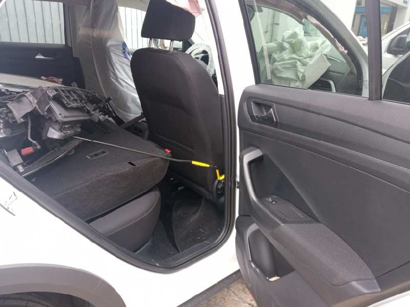 volkswagen t-roc del año 2023