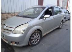 toyota corolla verso (r1) del año 2004