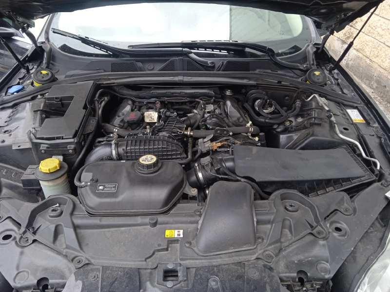 jaguar xf del año 2010