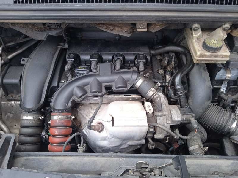 peugeot 5008 del año 2010