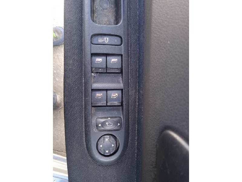 peugeot 5008 del año 2010