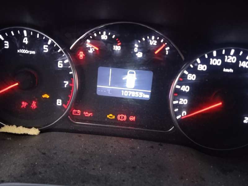 kia carens ( ) del año 2018