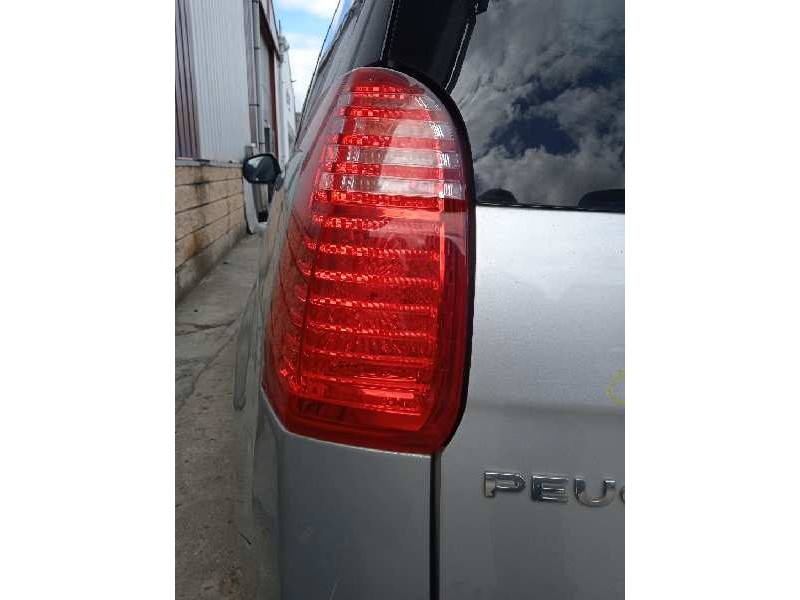 peugeot 5008 del año 2010