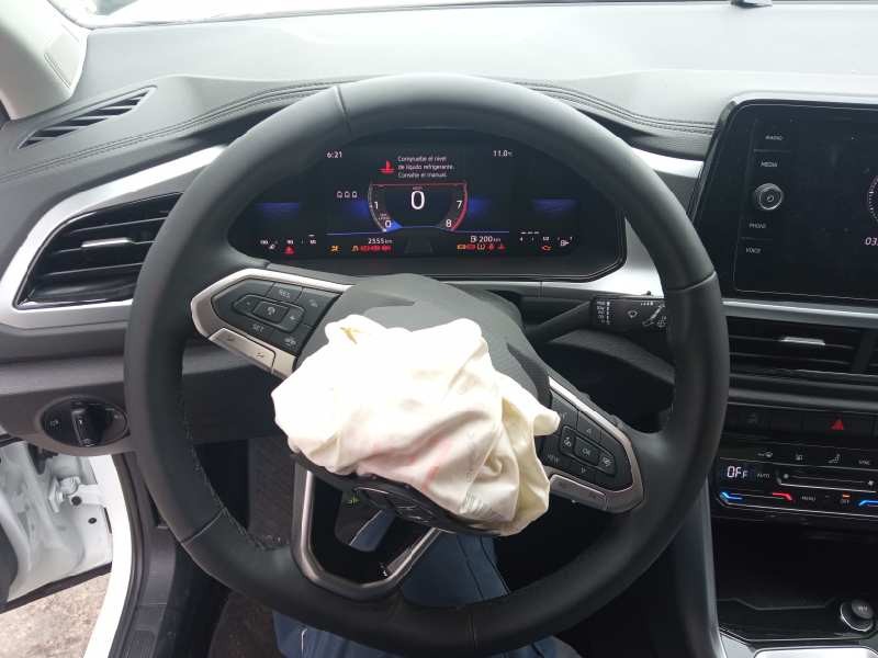 volkswagen t-roc del año 2023