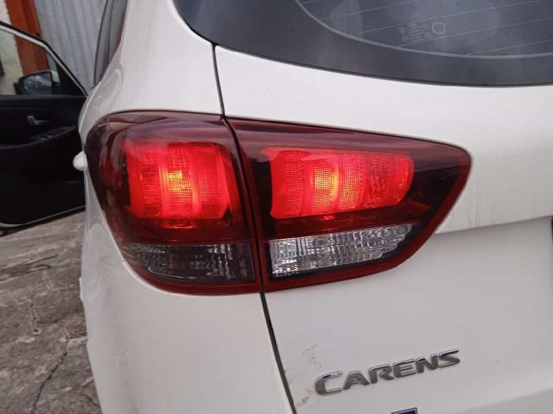 kia carens ( ) del año 2018