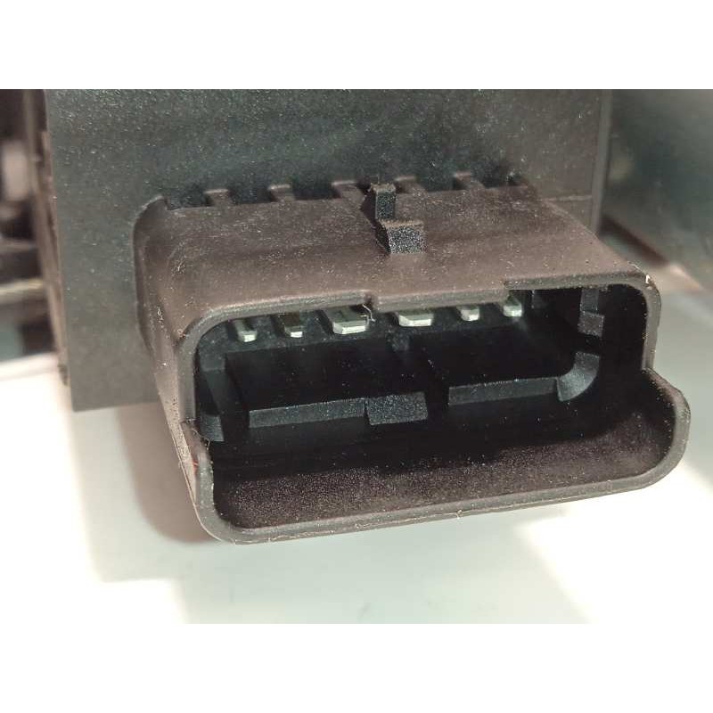 Recambio de elevalunas delantero derecho para peugeot 5008 active referencia OEM IAM 9830389280  