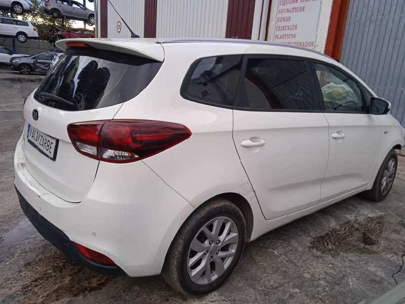 kia carens ( ) del año 2018