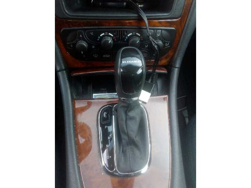 mercedes-benz clase clk (w209) coupe del año 2002