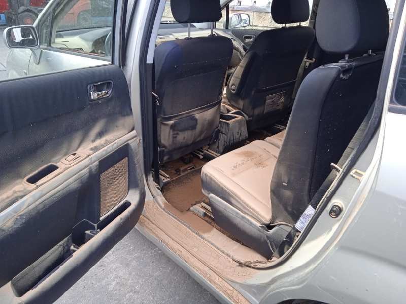 toyota corolla verso (r1) del año 2004