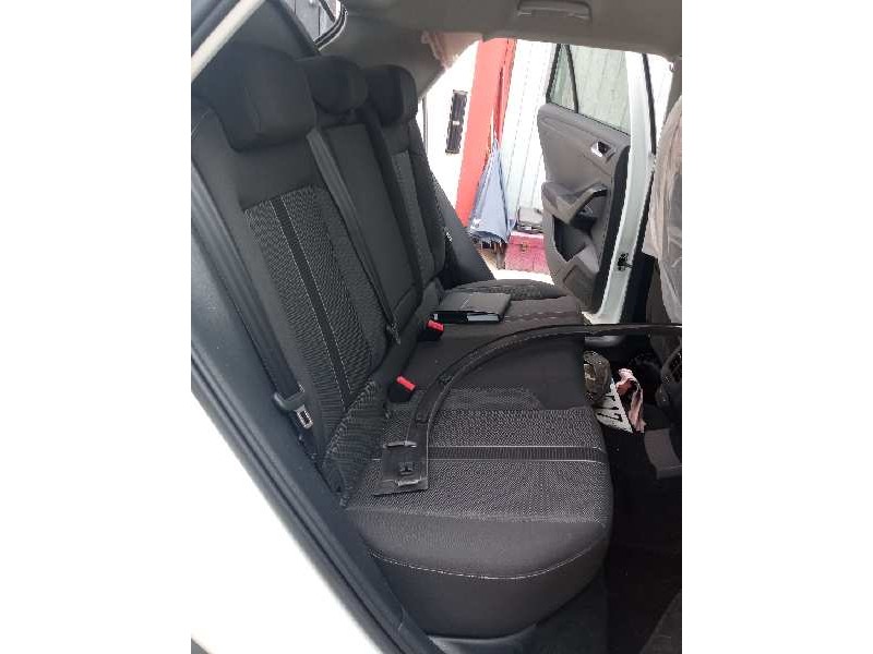 volkswagen t-roc del año 2023