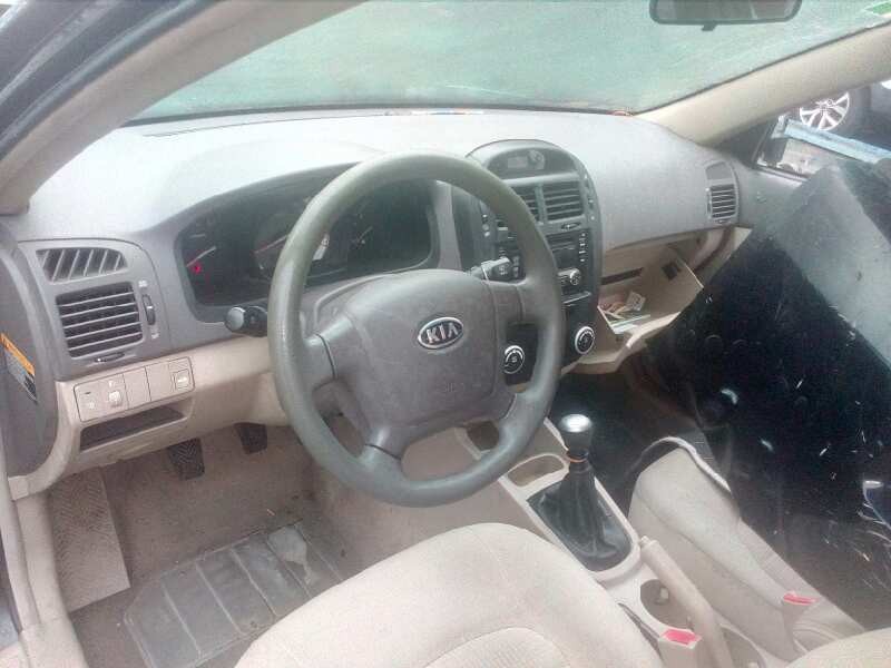 kia cerato del año 2006