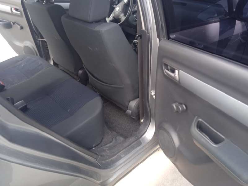 suzuki swift berlina (mz) del año 2010