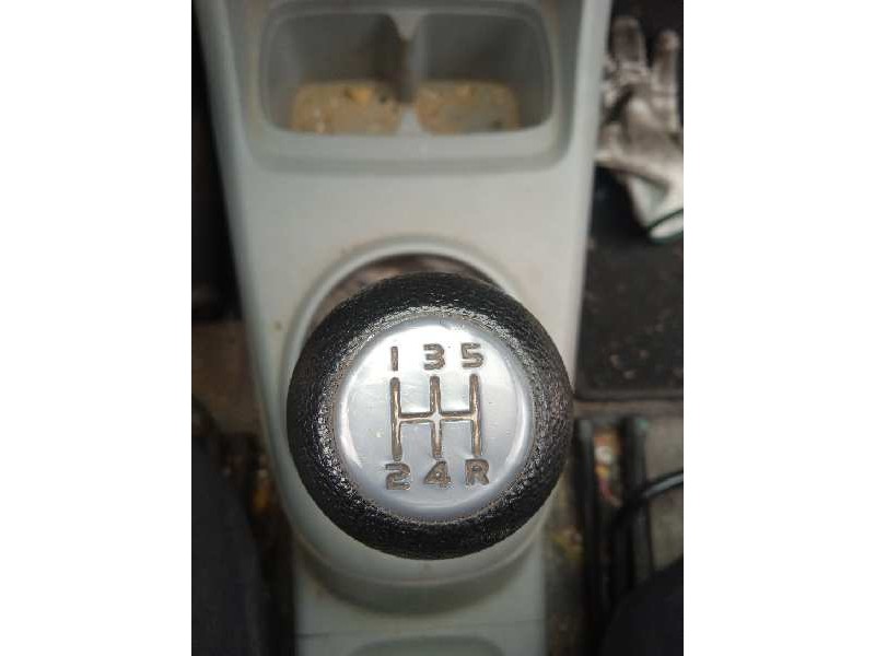 nissan pixo (uao) del año 2010