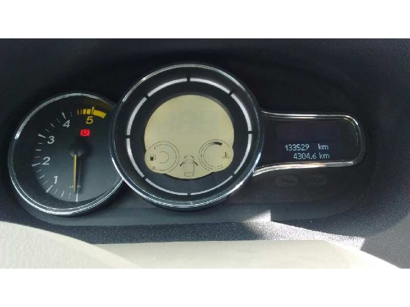 renault megane iii berlina 5 p del año 2008