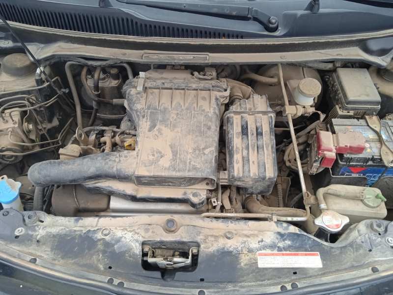 nissan pixo (uao) del año 2010