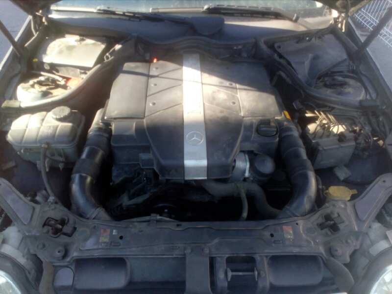 mercedes-benz clase clk (w209) coupe del año 2002