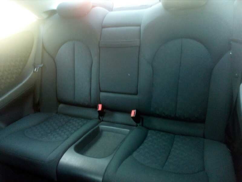 mercedes-benz clase clk (w209) coupe del año 2002