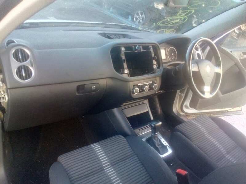 volkswagen tiguan (5n1) del año 2010