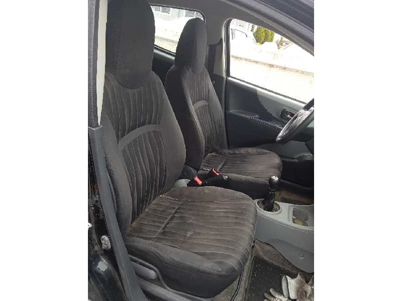 nissan pixo (uao) del año 2010